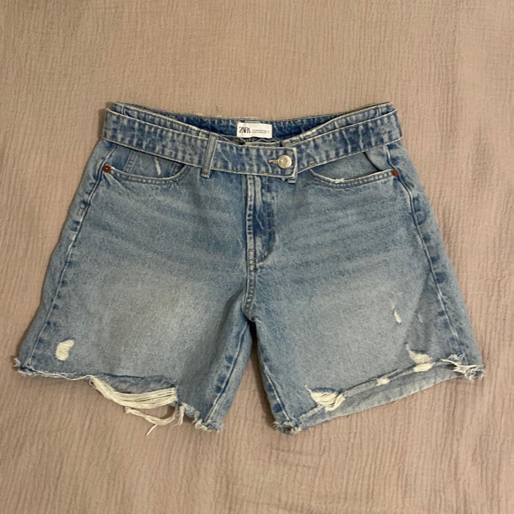 Zara blue denim shorts. Size 8